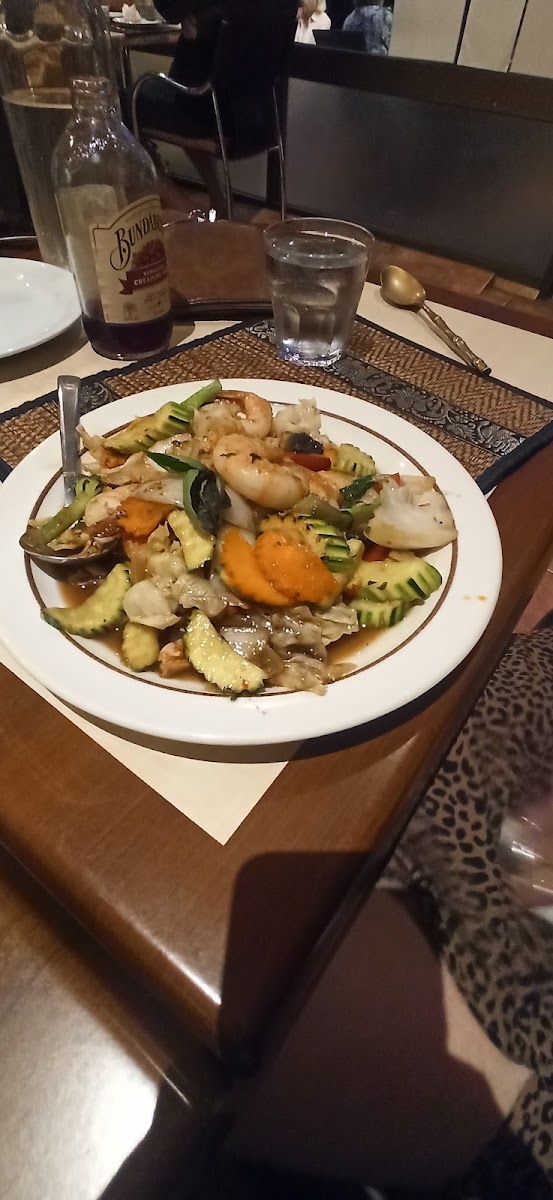 Serene Thai Restaurant-9